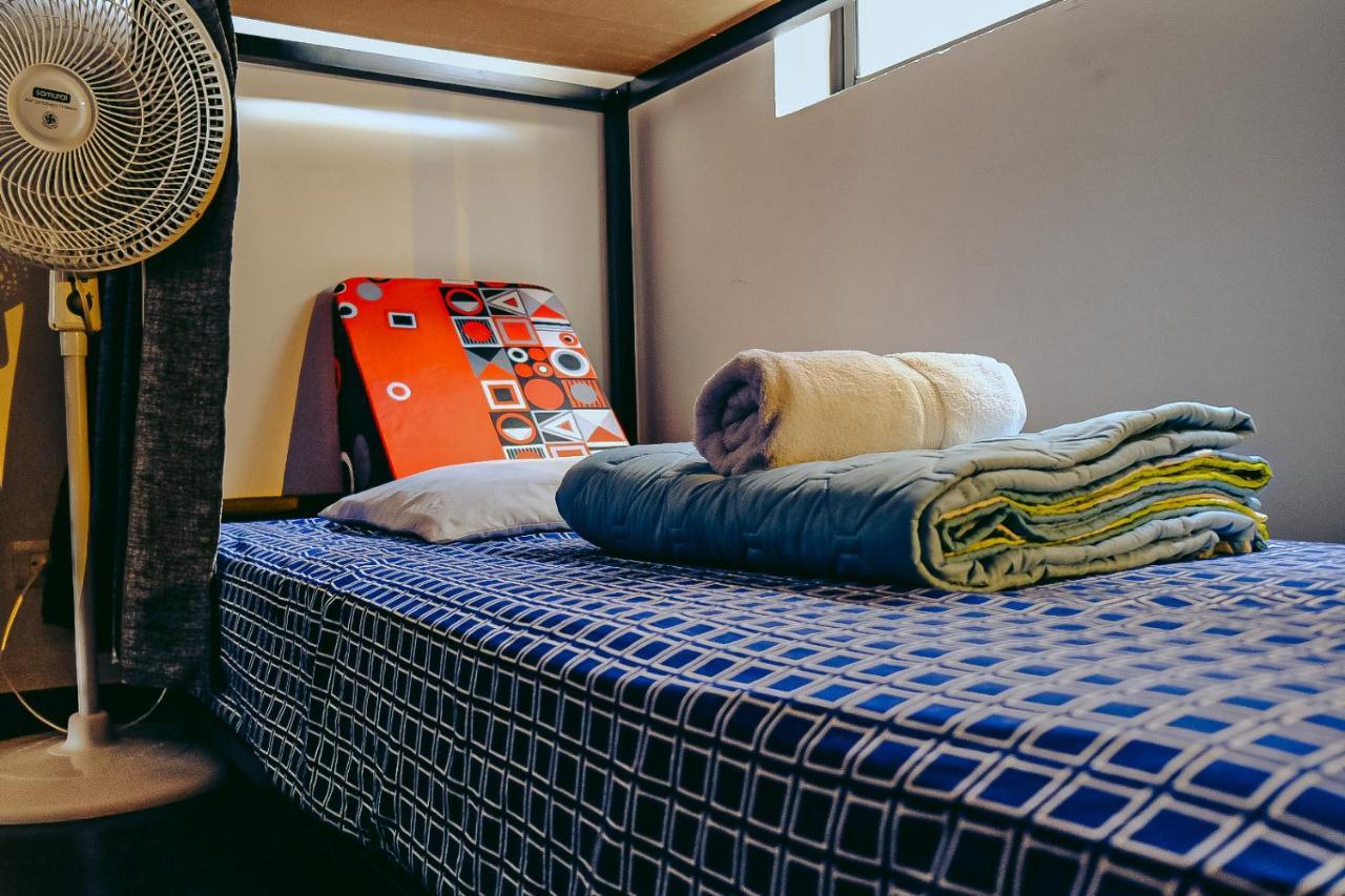 Hostel Metro Floresta Alojamiento Medellín Extérieur photo