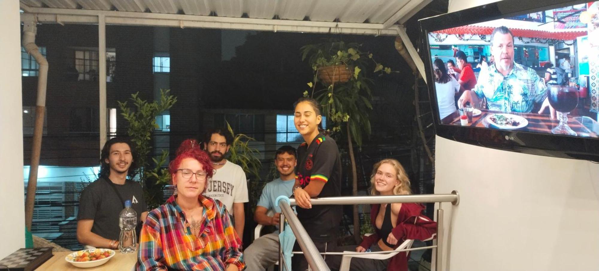 Hostel Metro Floresta Alojamiento Medellín Extérieur photo