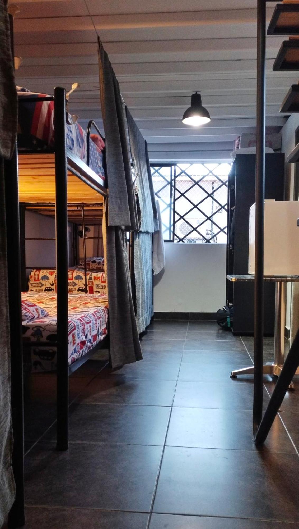 Hostel Metro Floresta Alojamiento Medellín Extérieur photo