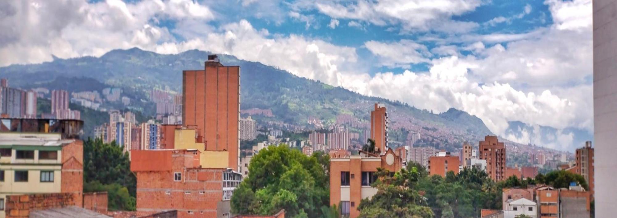 Hostel Metro Floresta Alojamiento Medellín Extérieur photo